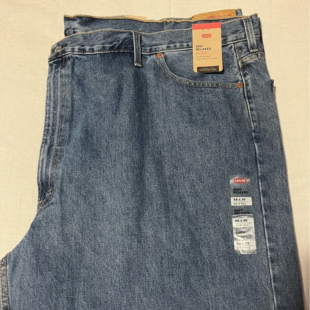 Levi's Men's 550 Relaxed Fit Blue Jeans Size 58/30 NWT